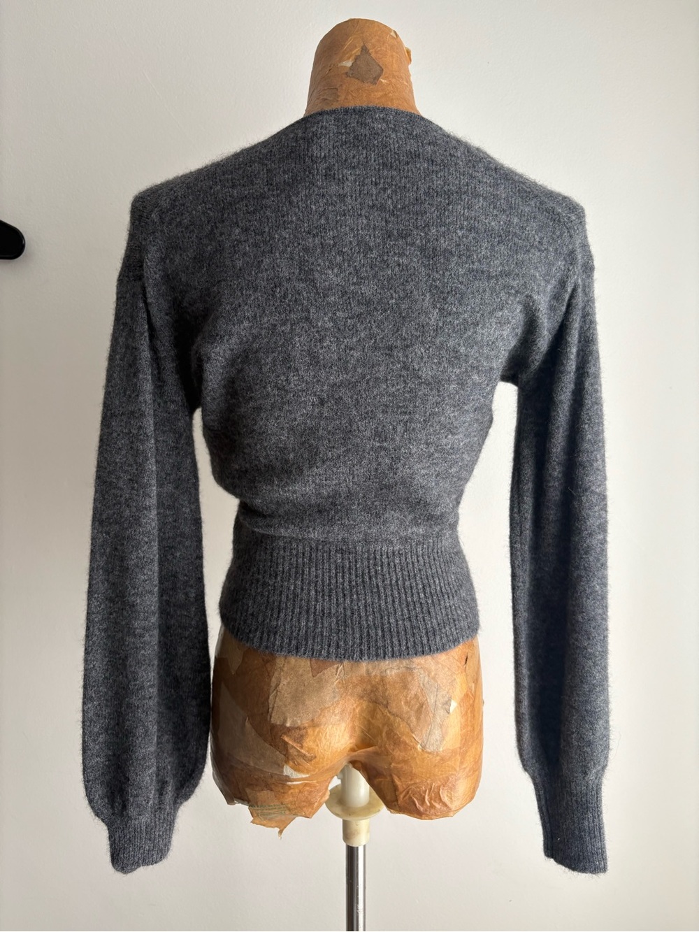 NWT Wilfred Aritzia Heather Charcoal Wrap Sweater 2XS - Picture 9 of 9